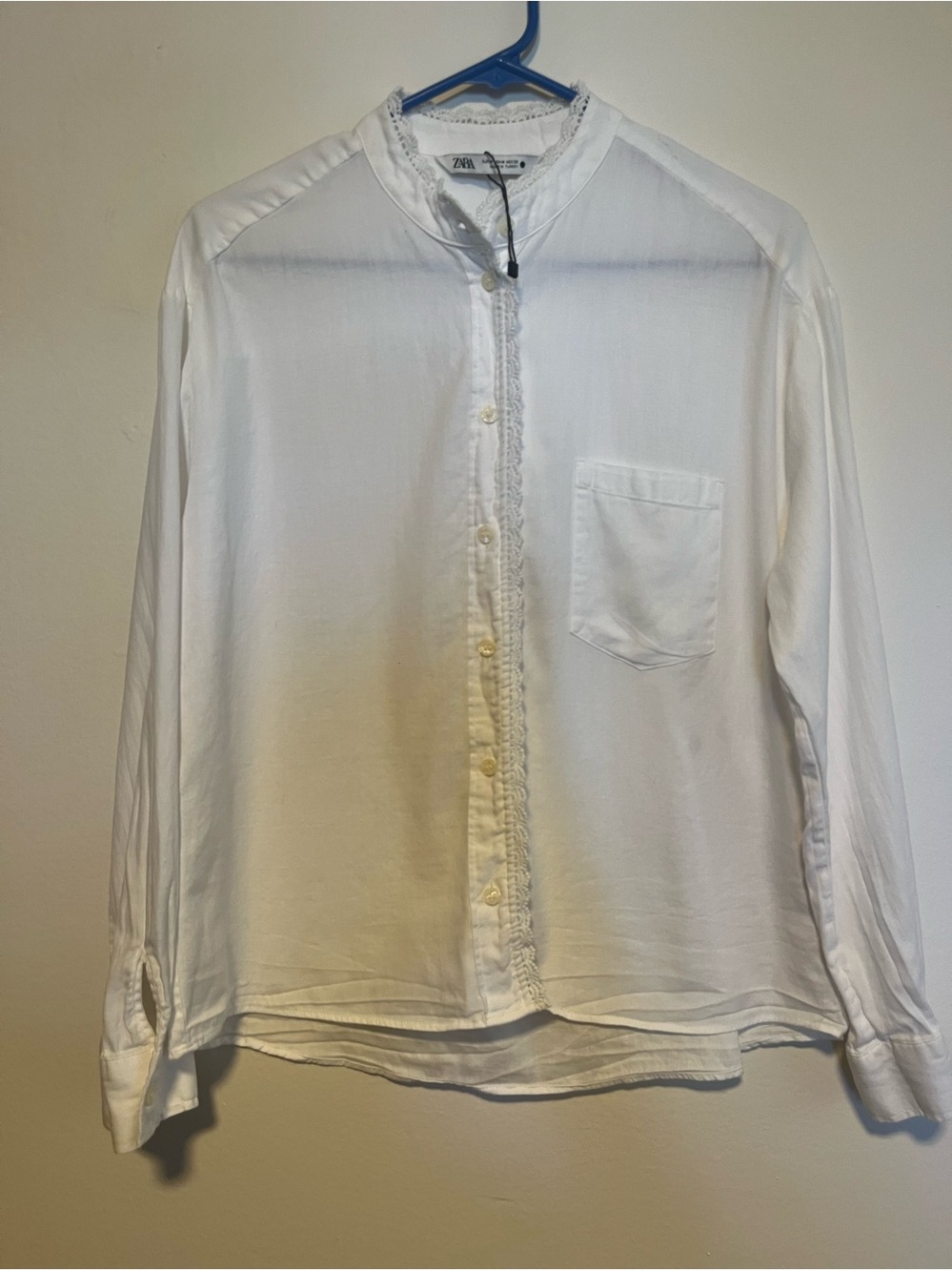 Zara women’s White Button-Up Mandarin croquet Collar Shirt